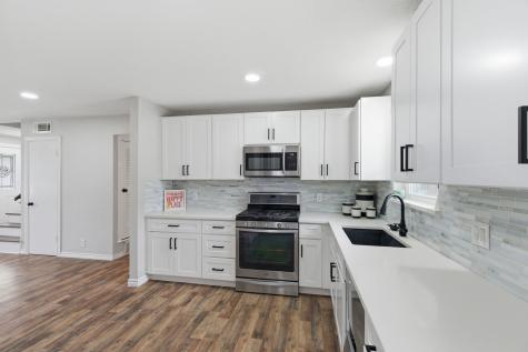 1900 Charleston Drive Bedford TX 76022