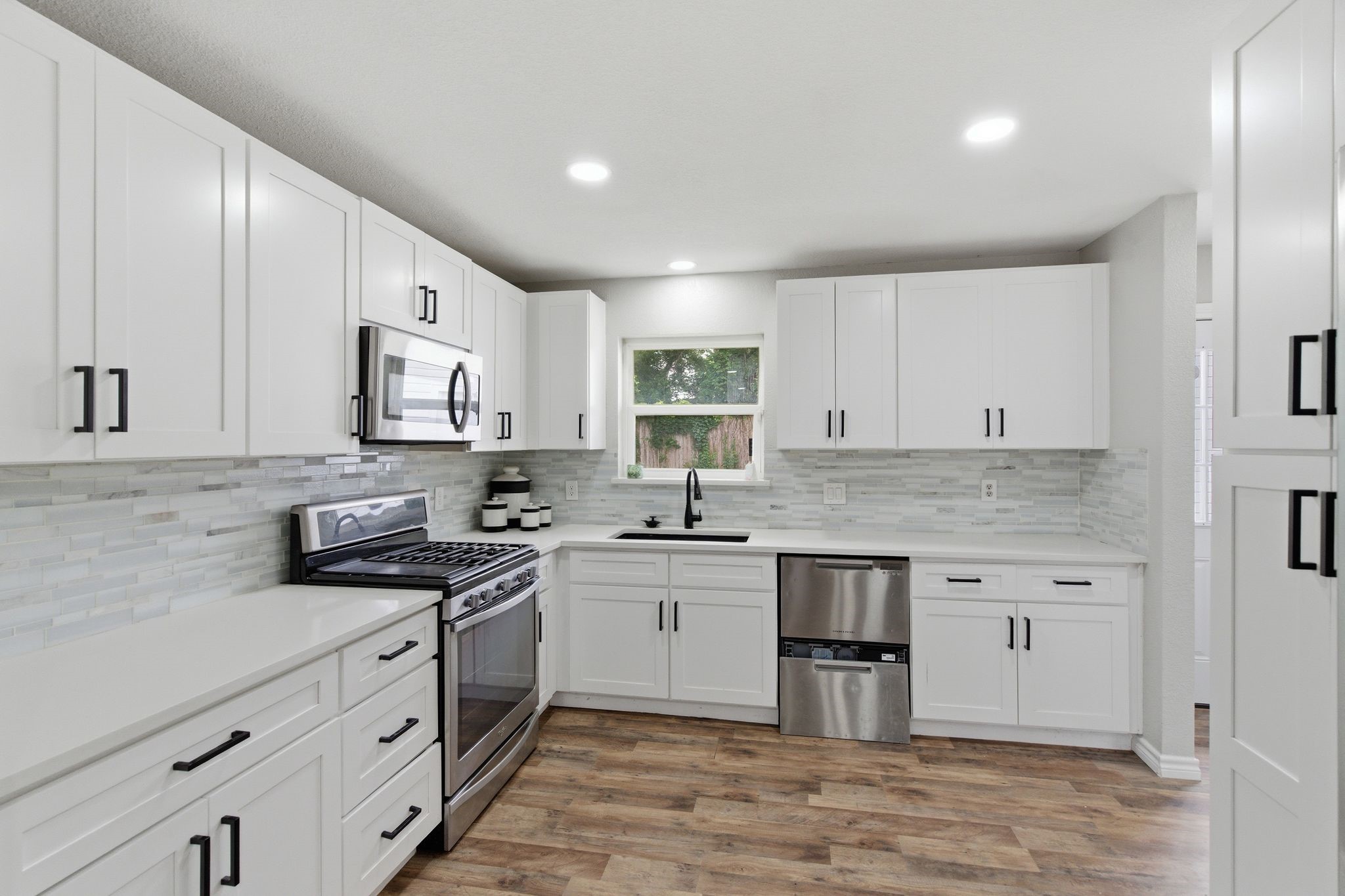 1900 Charleston Drive Bedford TX 76022