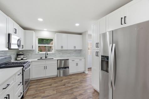 1900 Charleston Drive Bedford TX 76022