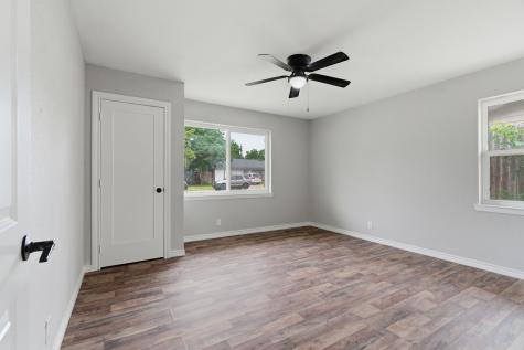 1900 Charleston Drive Bedford TX 76022