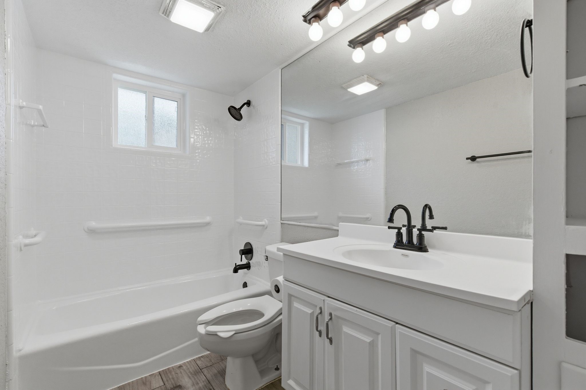 1900 Charleston Drive Bedford TX 76022
