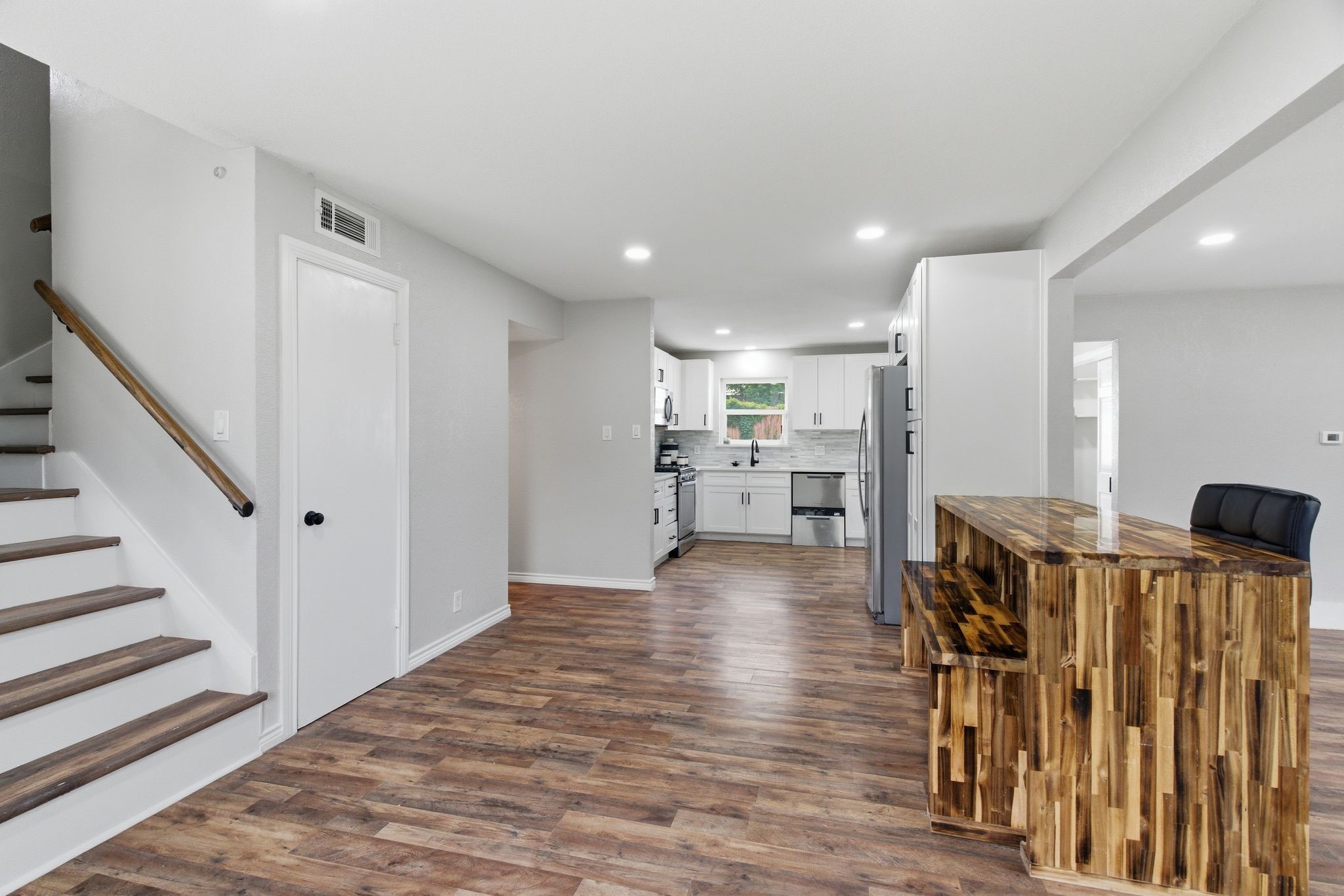 1900 Charleston Drive Bedford TX 76022