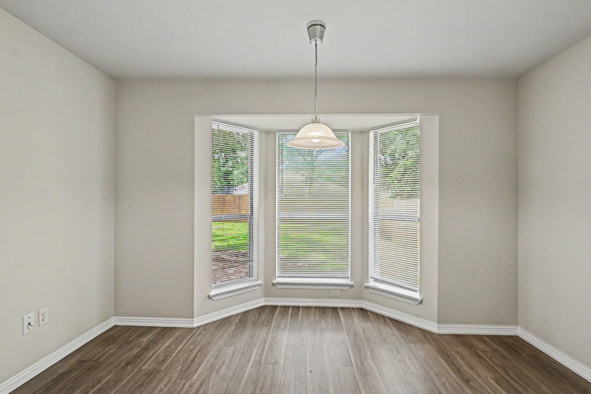 717 Oak Park Drive Azle TX 76020