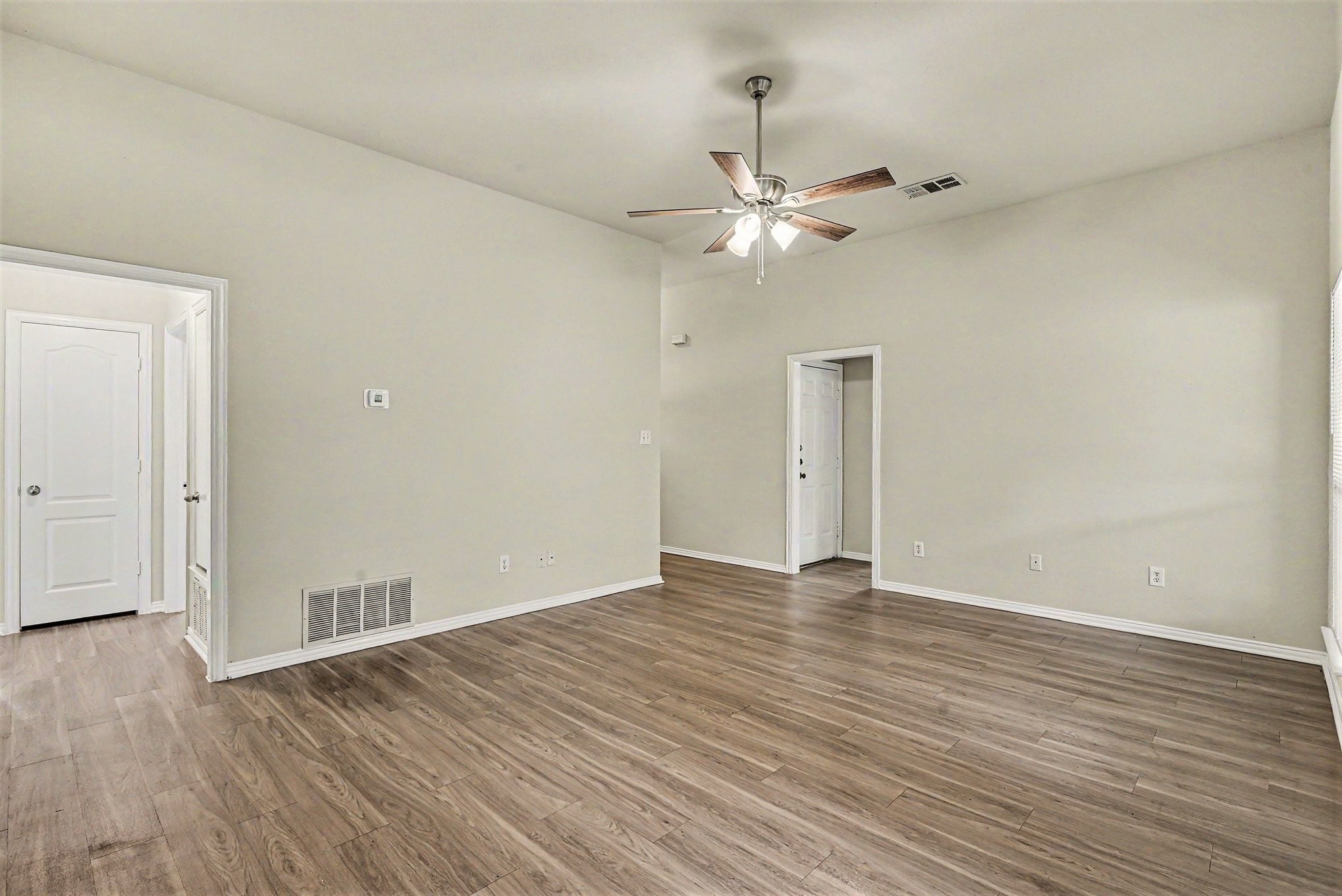 717 Oak Park Drive Azle TX 76020