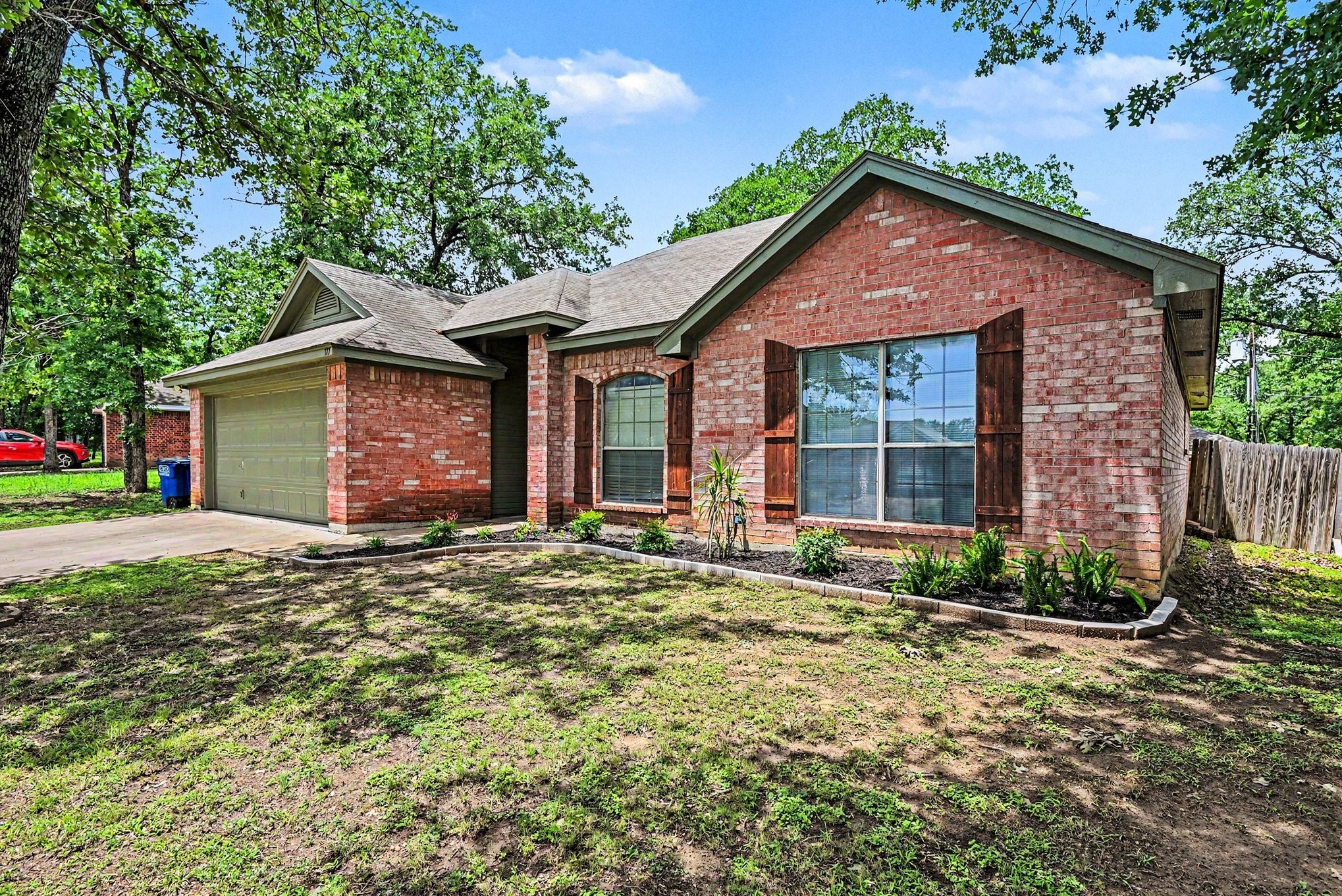 717 Oak Park Drive Azle TX 76020