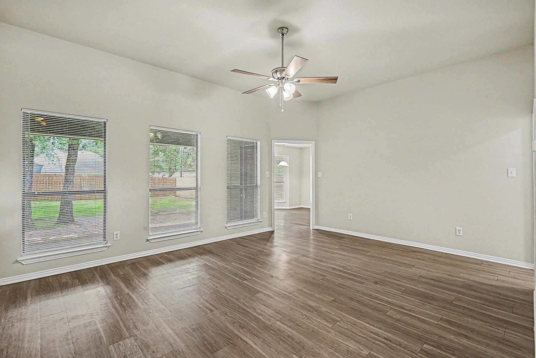 717 Oak Park Drive Azle TX 76020