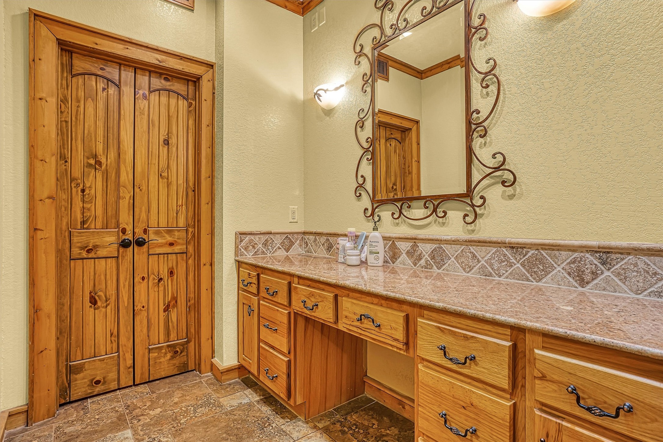 4517 Cottonwood Lane Vernon TX 76384