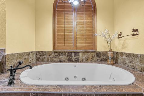 4517 Cottonwood Lane Vernon TX 76384