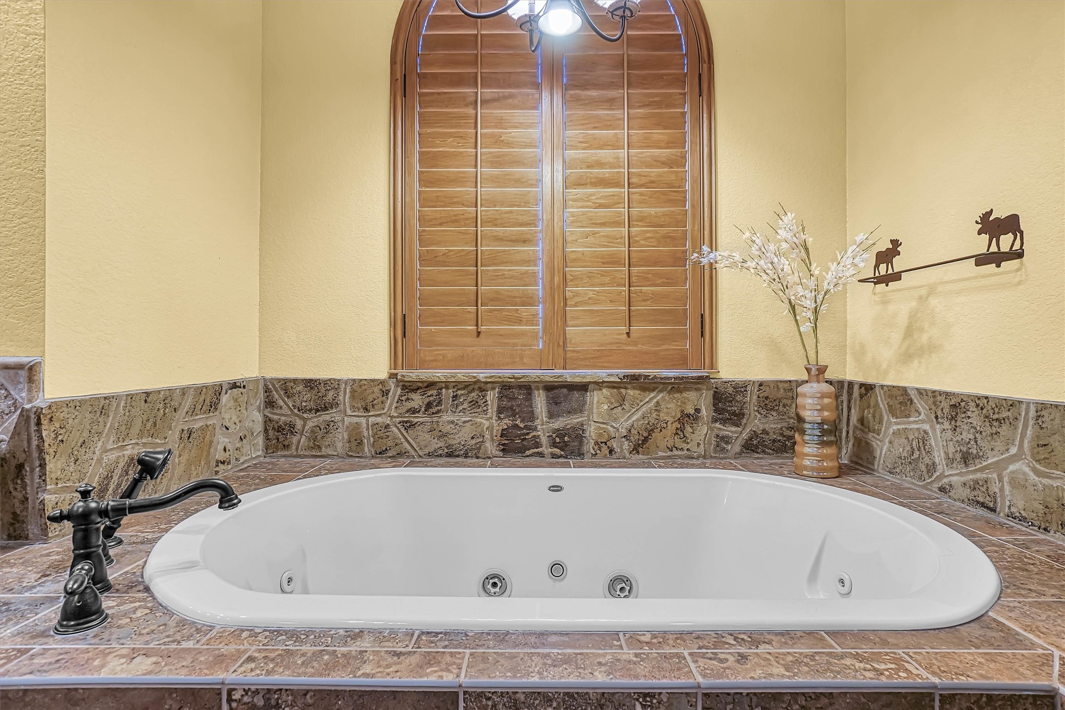 4517 Cottonwood Lane Vernon TX 76384