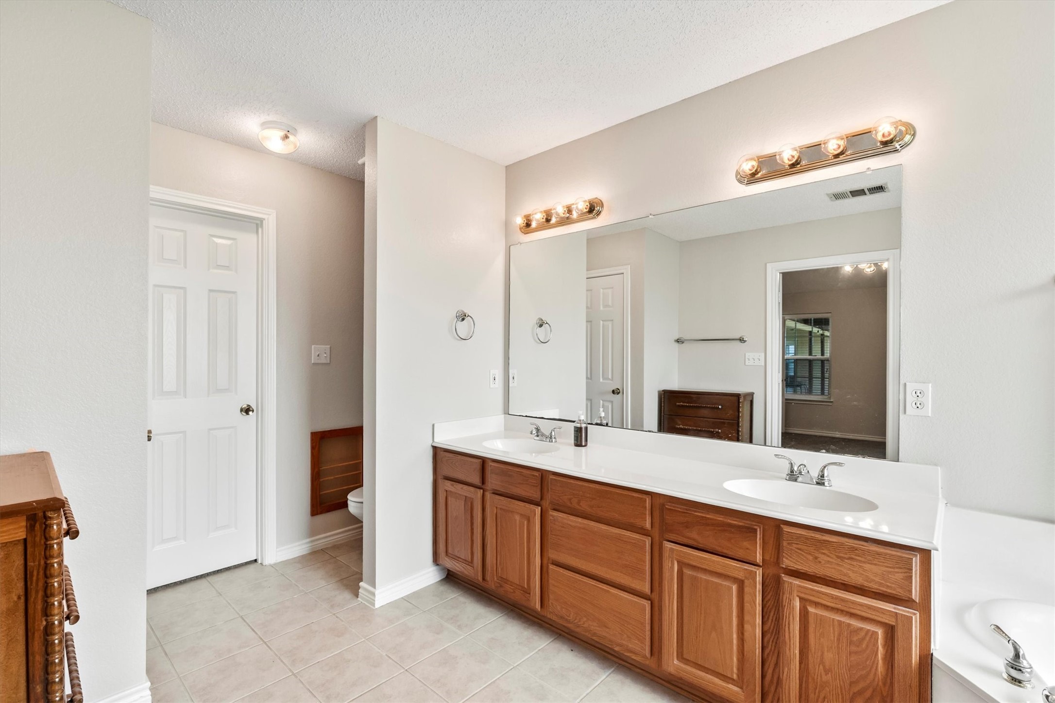 6581 Meadow Ridge Circle Nevada TX 75173