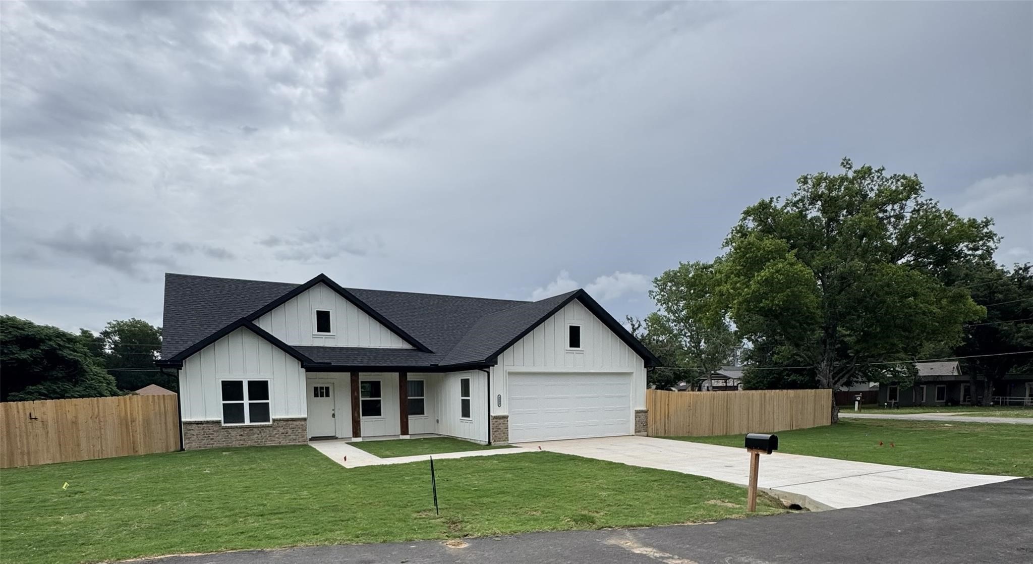 4000 Tahoe Court Granbury TX 76048