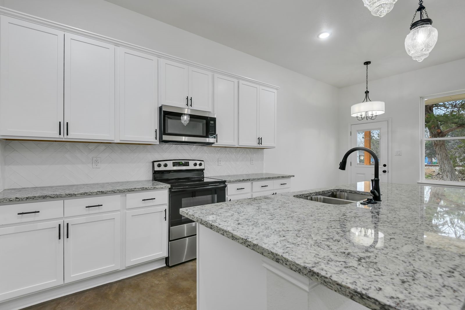 605 N Getzendaner Street Waxahachie TX 75165