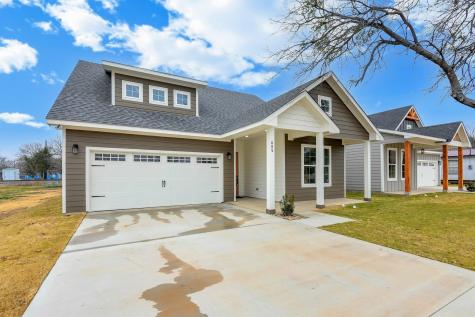 605 N Getzendaner Street Waxahachie TX 75165