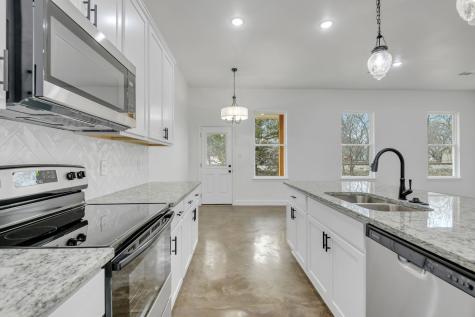 605 N Getzendaner Street Waxahachie TX 75165