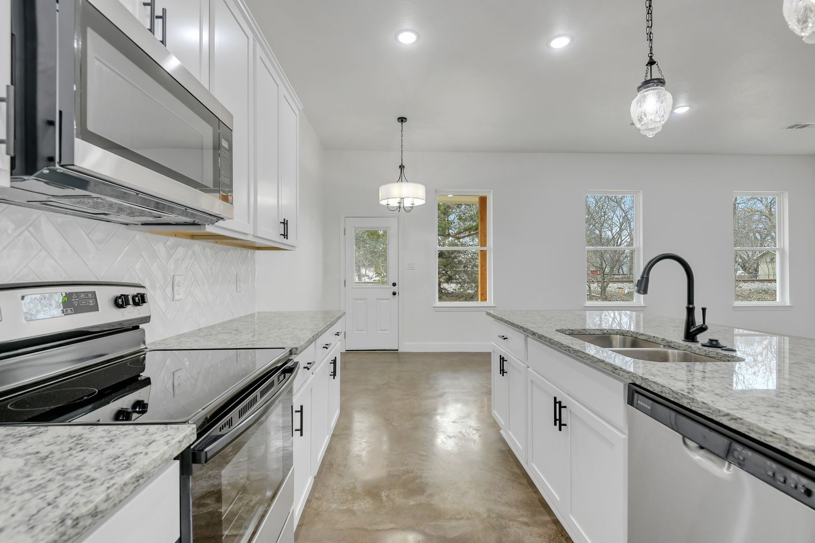 605 N Getzendaner Street Waxahachie TX 75165