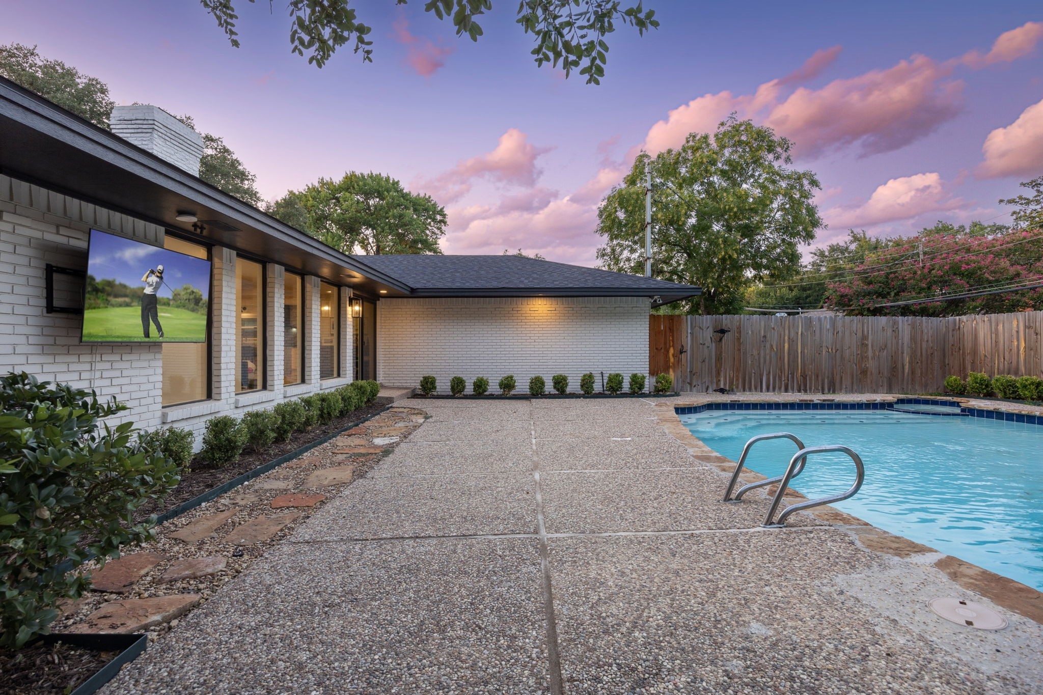 10548 Marquis Lane Dallas TX 75229