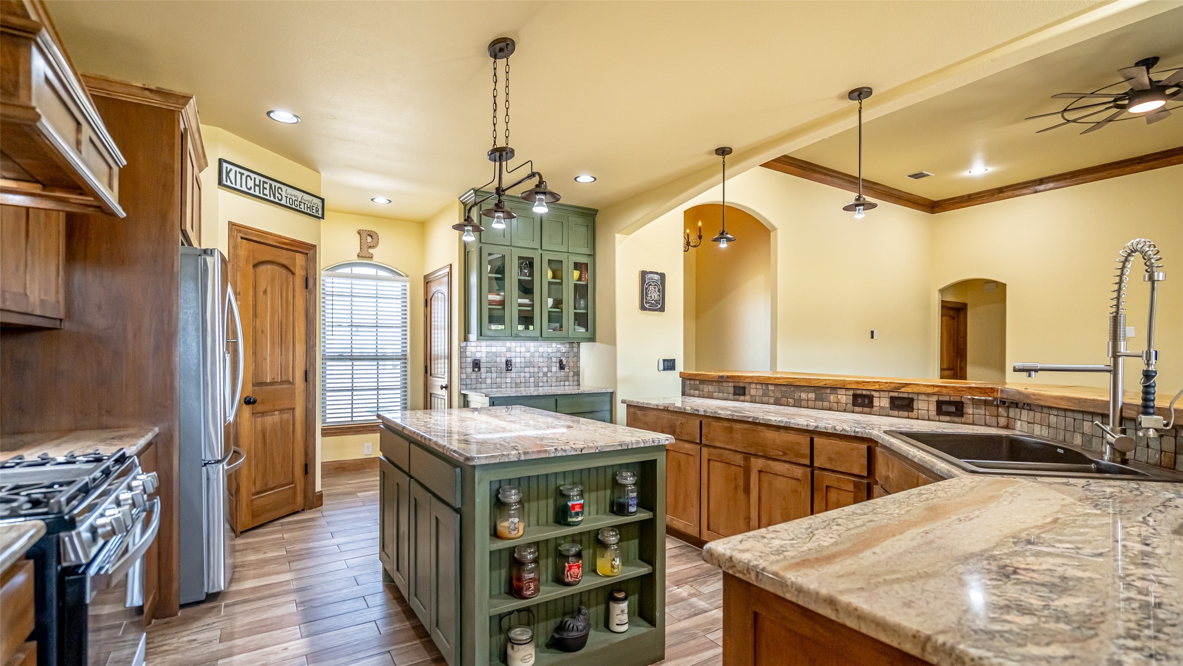 114 Woodlot Lane Azle TX 76020