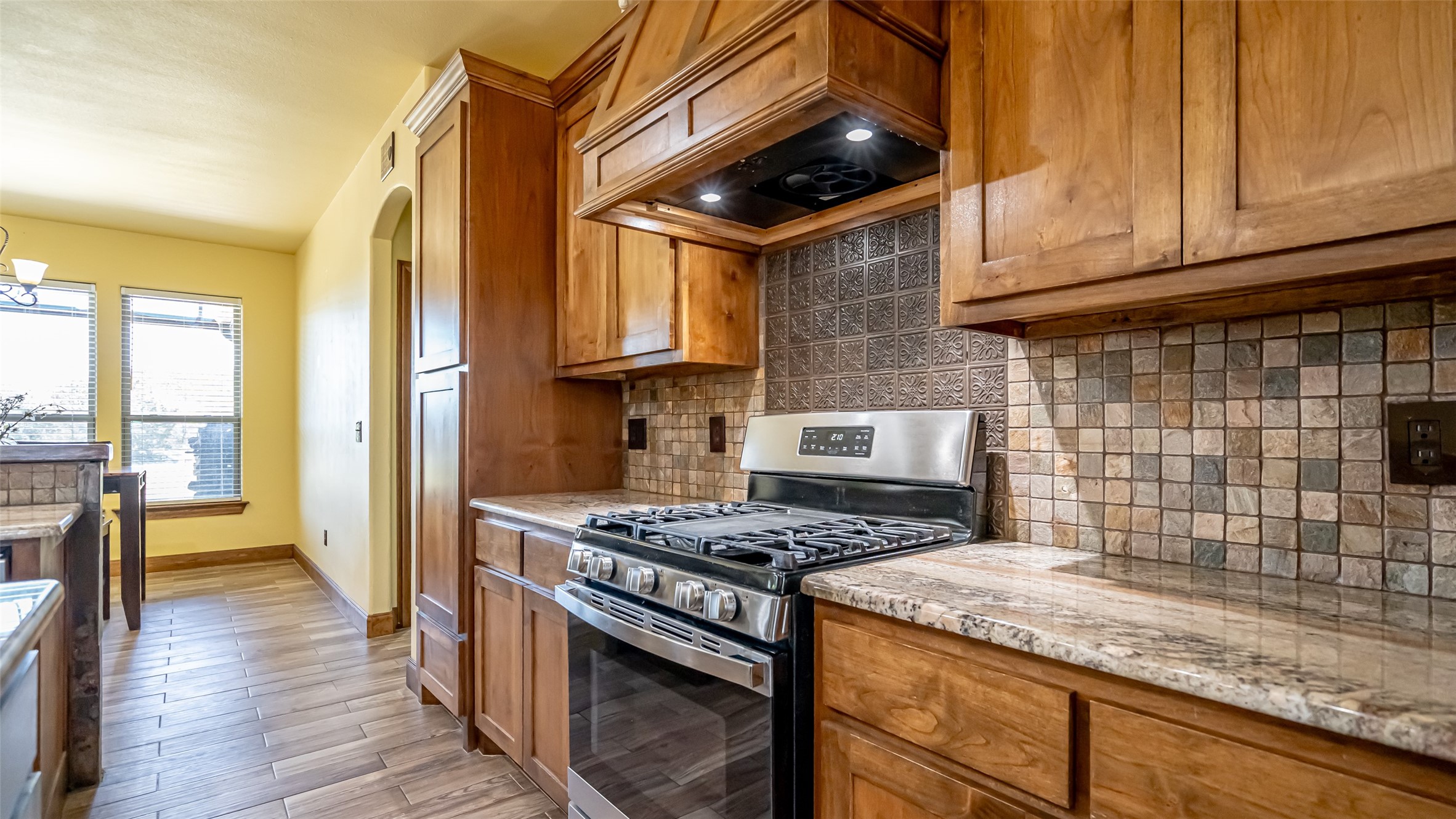 114 Woodlot Lane Azle TX 76020
