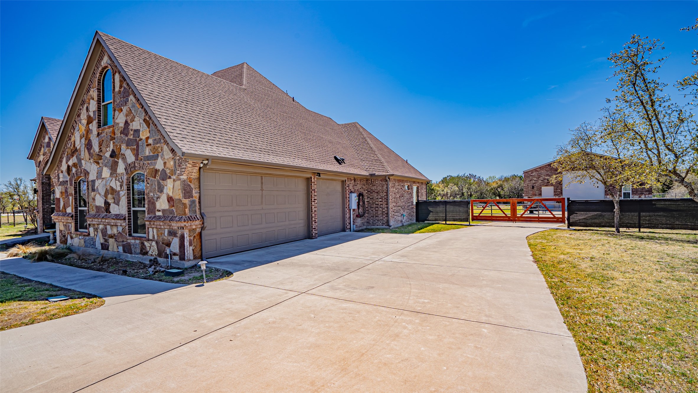 114 Woodlot Lane Azle TX 76020