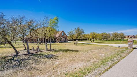 114 Woodlot Lane Azle TX 76020