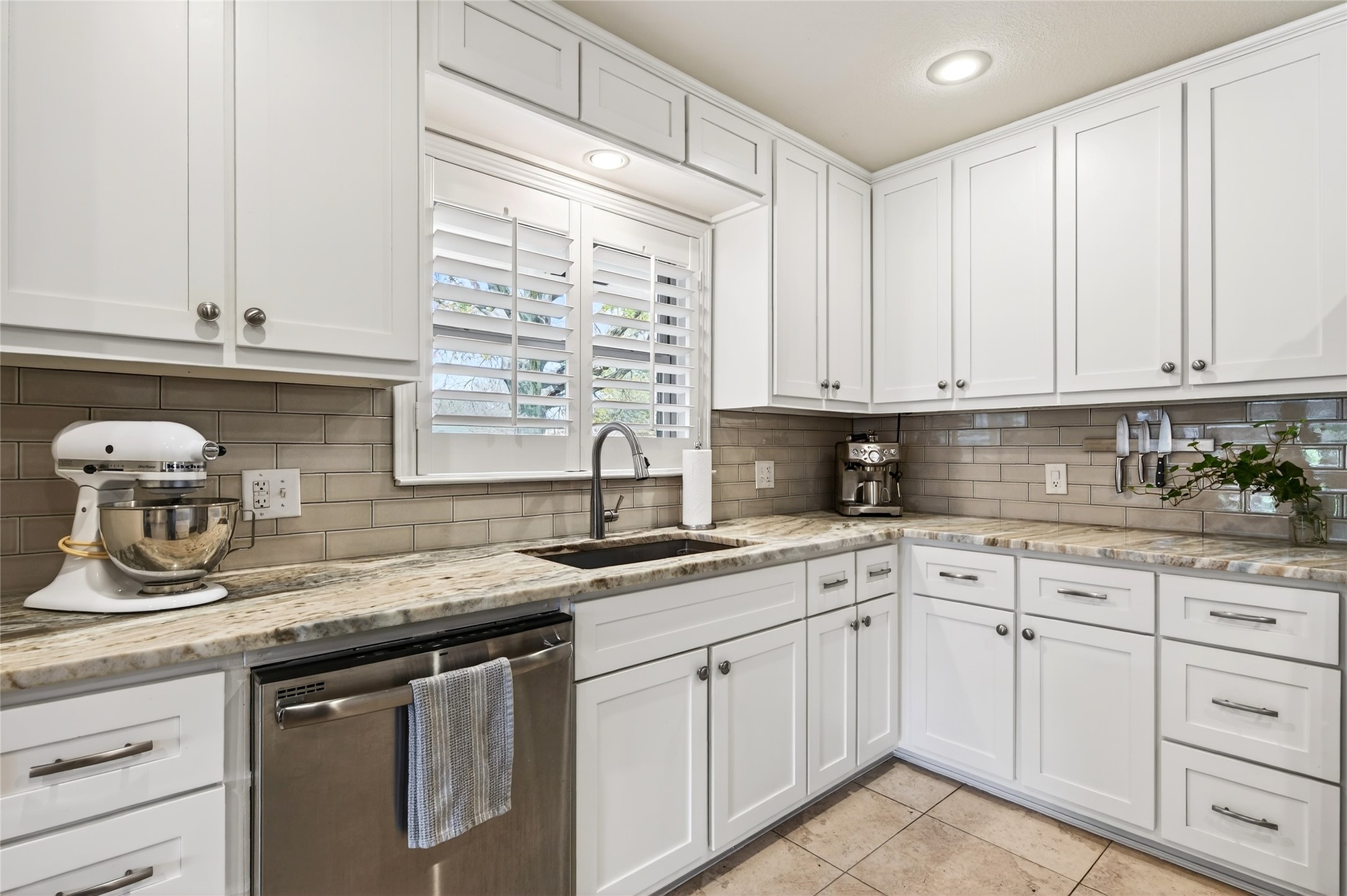2215 Oak Creek Drive Sherman TX 75092