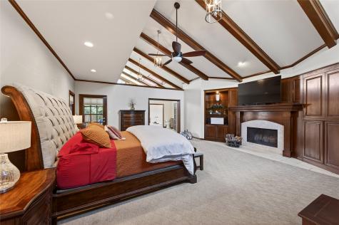 2215 Oak Creek Drive Sherman TX 75092