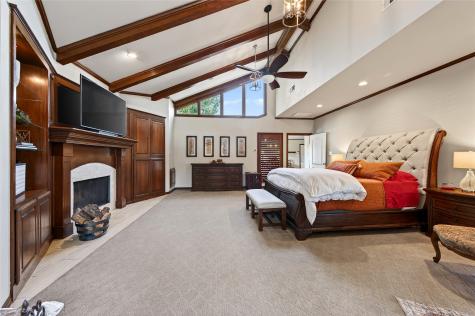 2215 Oak Creek Drive Sherman TX 75092