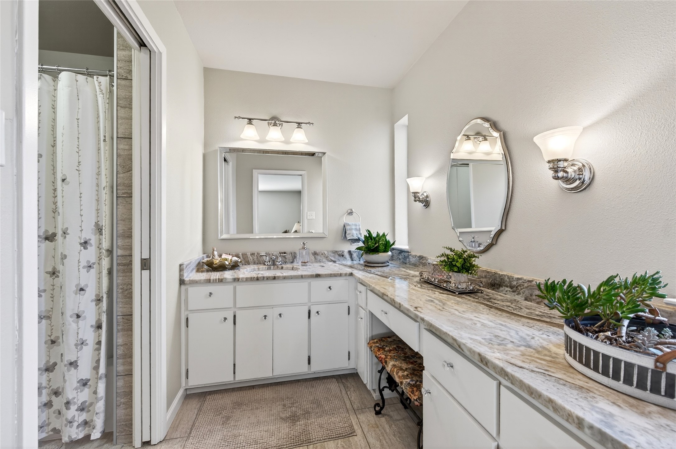 2215 Oak Creek Drive Sherman TX 75092