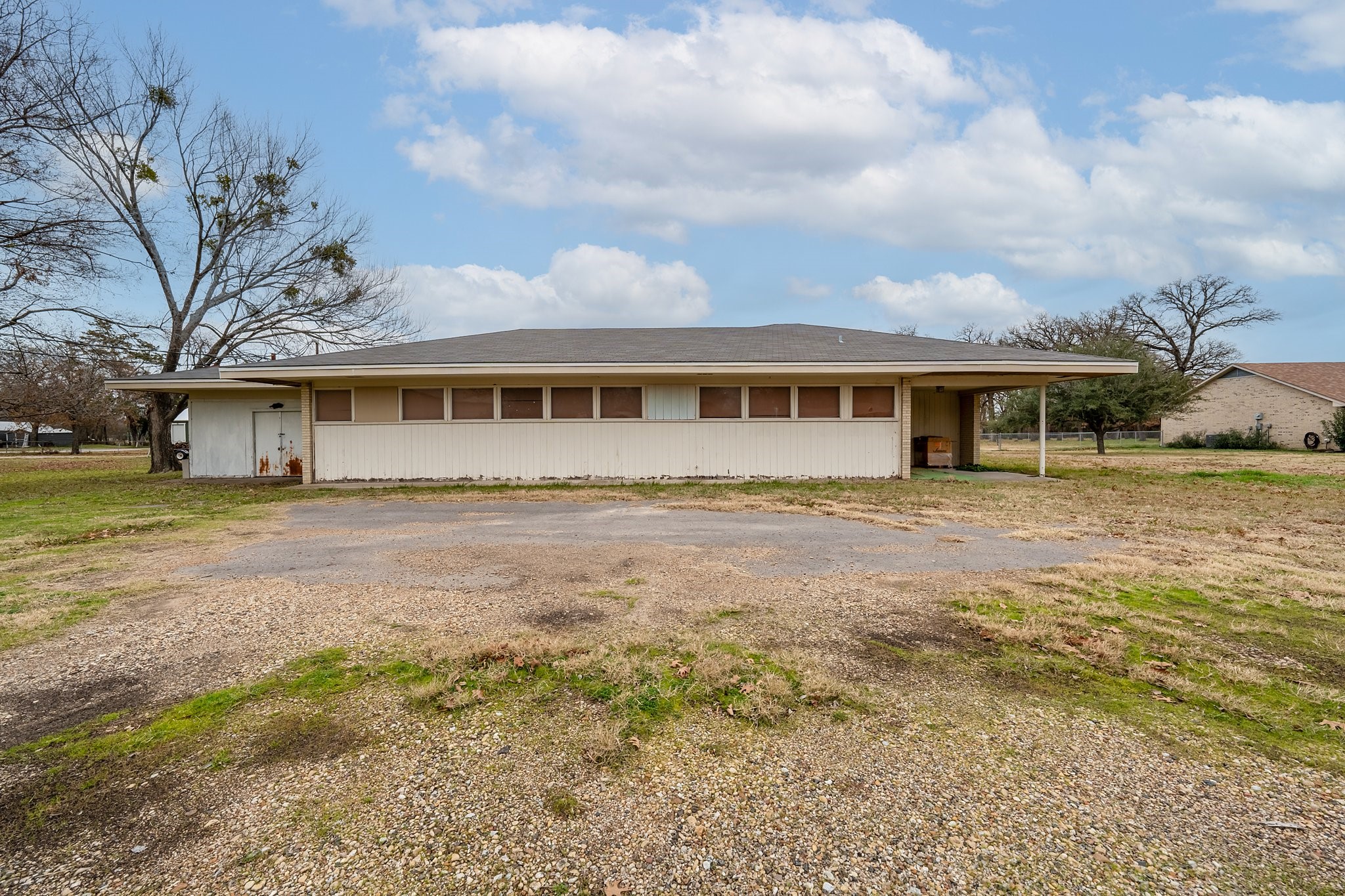 407 S Crockett Edgewood TX 75117