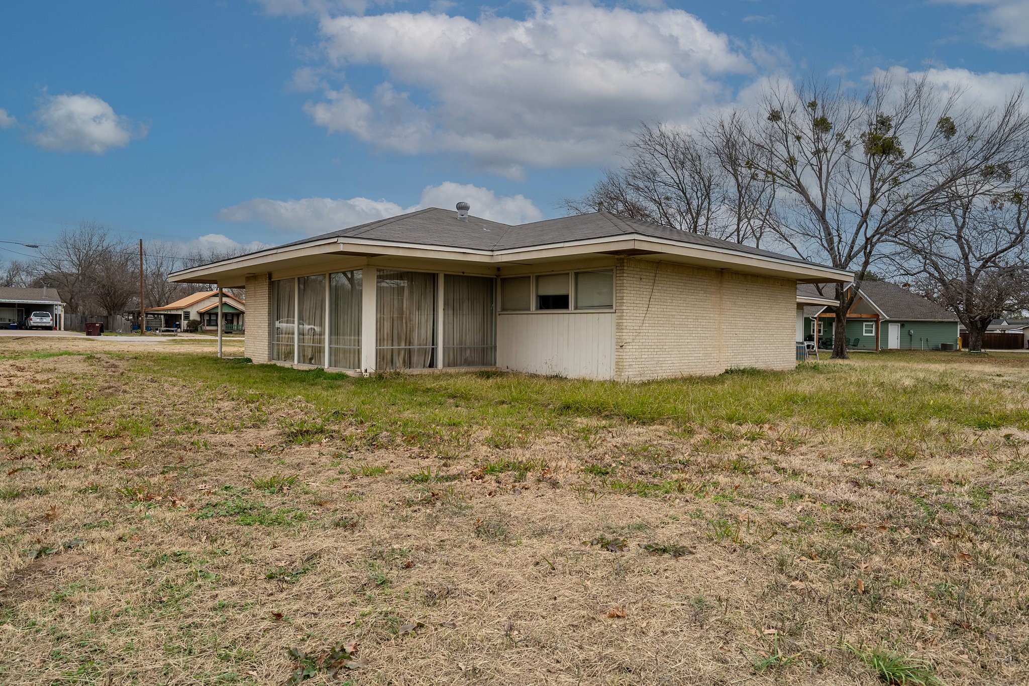 407 S Crockett Edgewood TX 75117