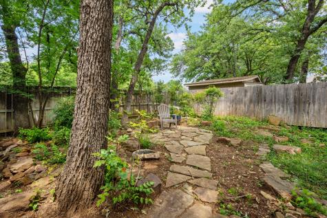 6709 Johns Court Arlington TX 76016