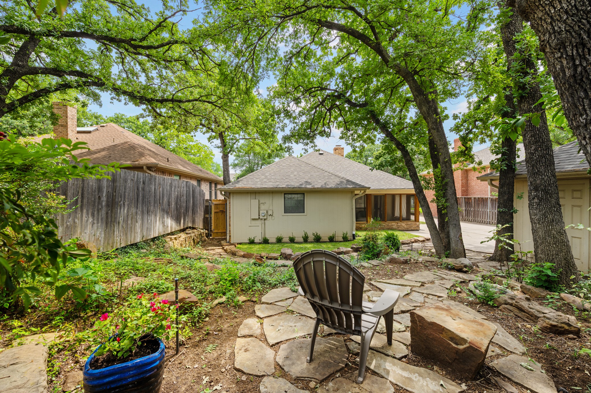 6709 Johns Court Arlington TX 76016
