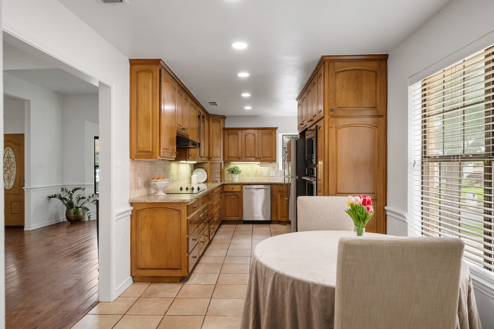 6709 Johns Court Arlington TX 76016