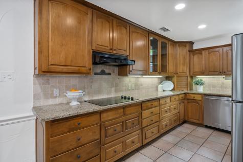 6709 Johns Court Arlington TX 76016