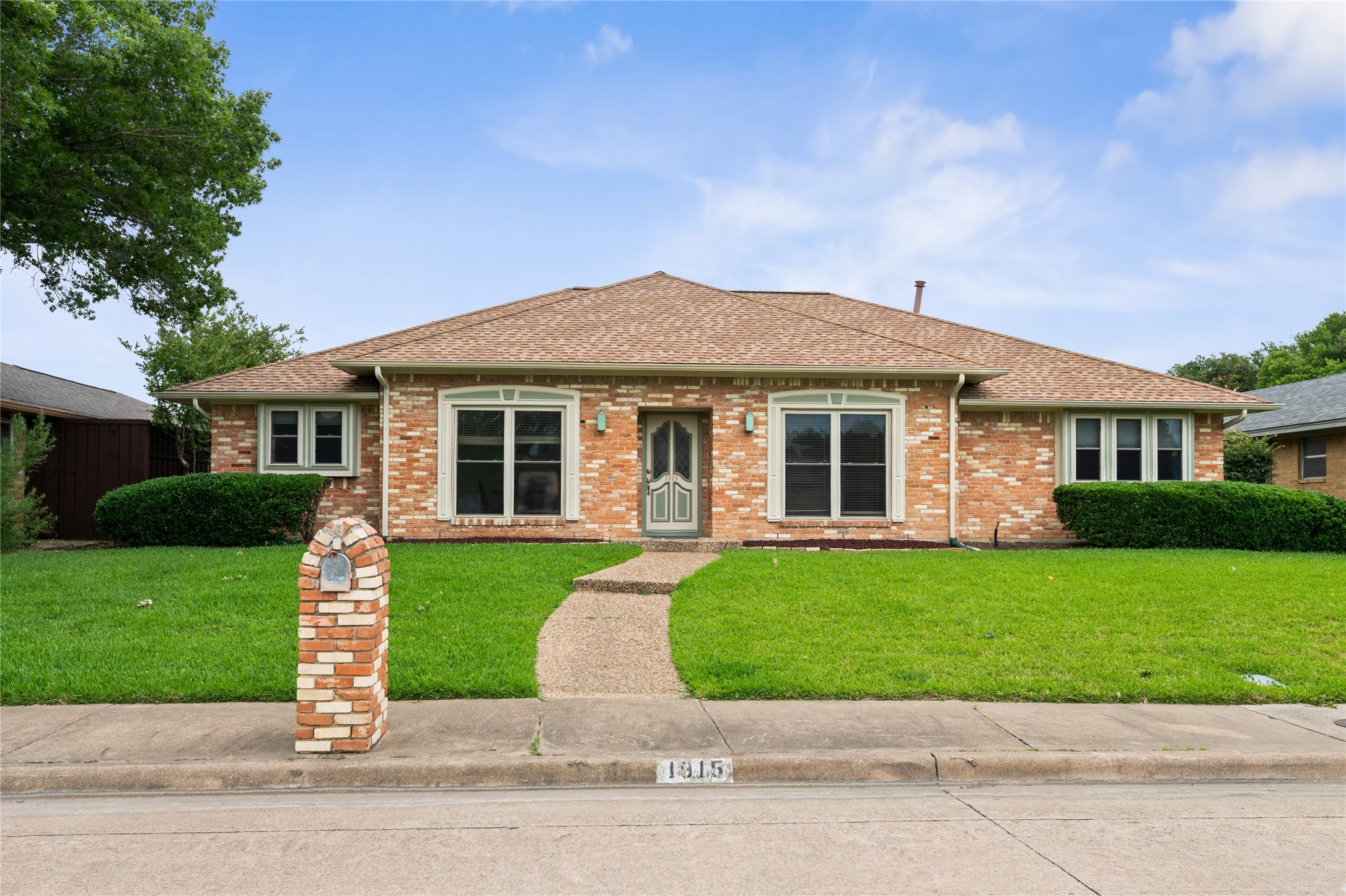 1915 Camden Way Carrollton TX 75007