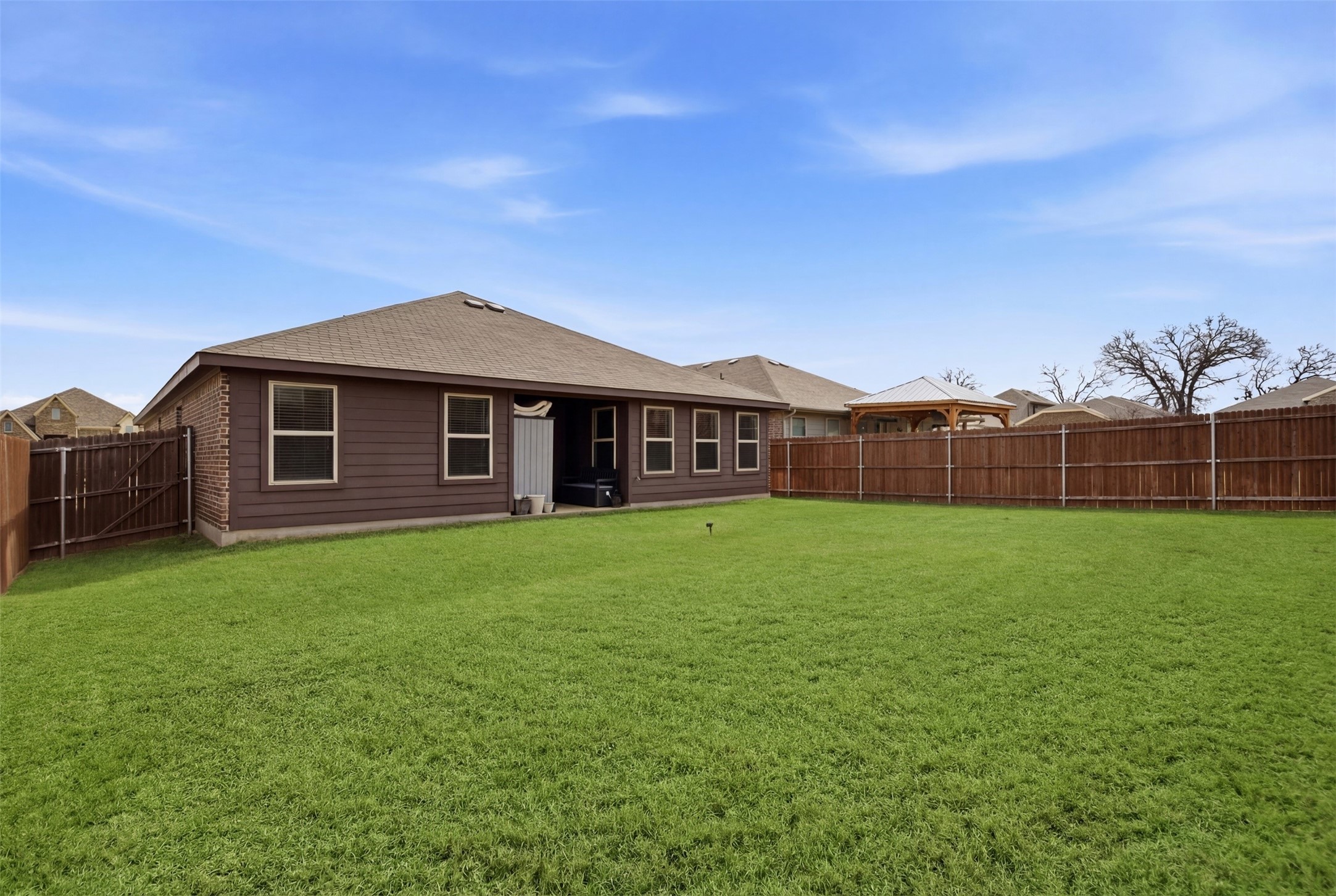 1016 Eastland Lane Aubrey TX 76227