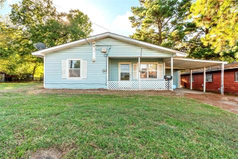 1025 17th Street NE Paris TX 75460