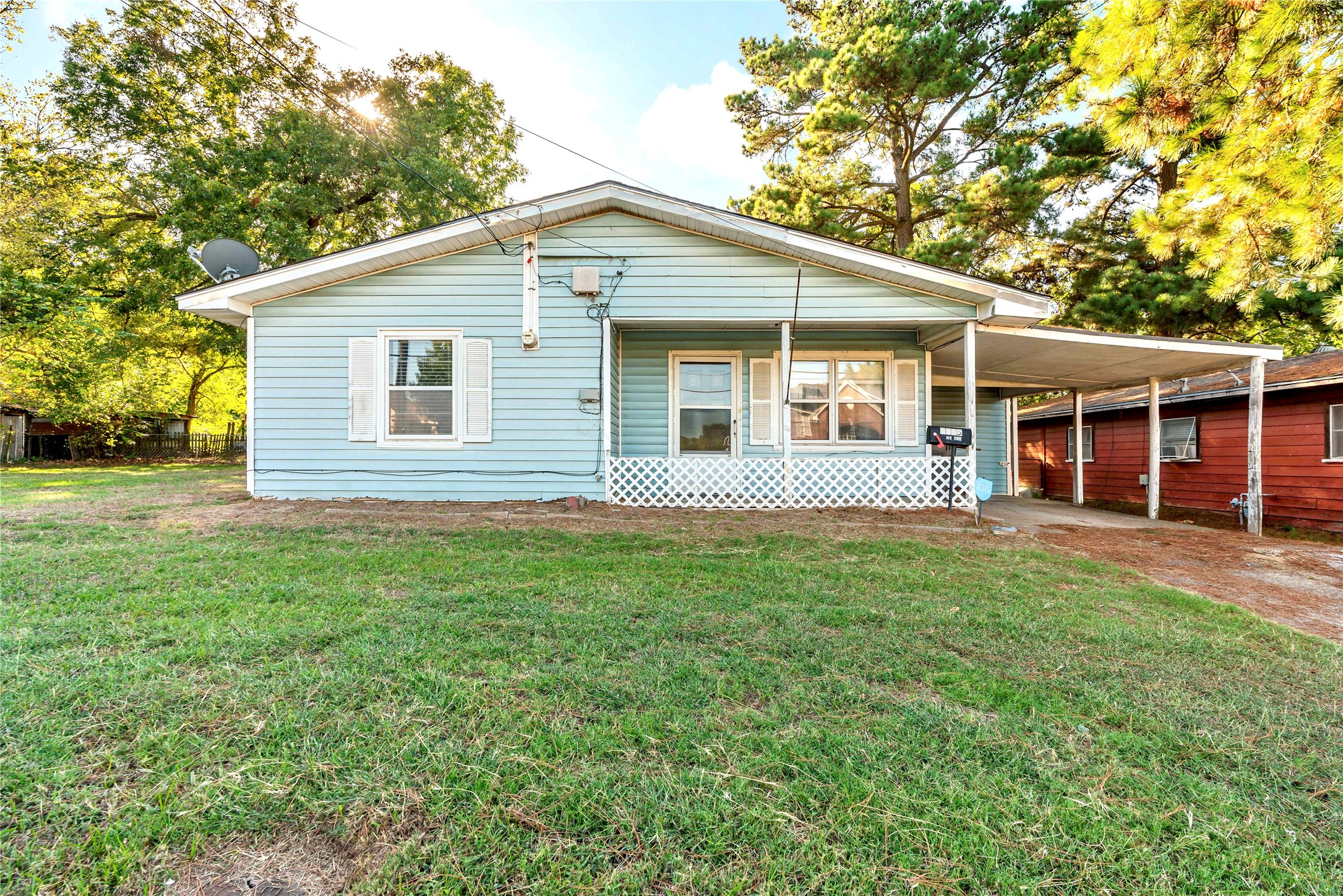 1025 17th Street NE Paris TX 75460