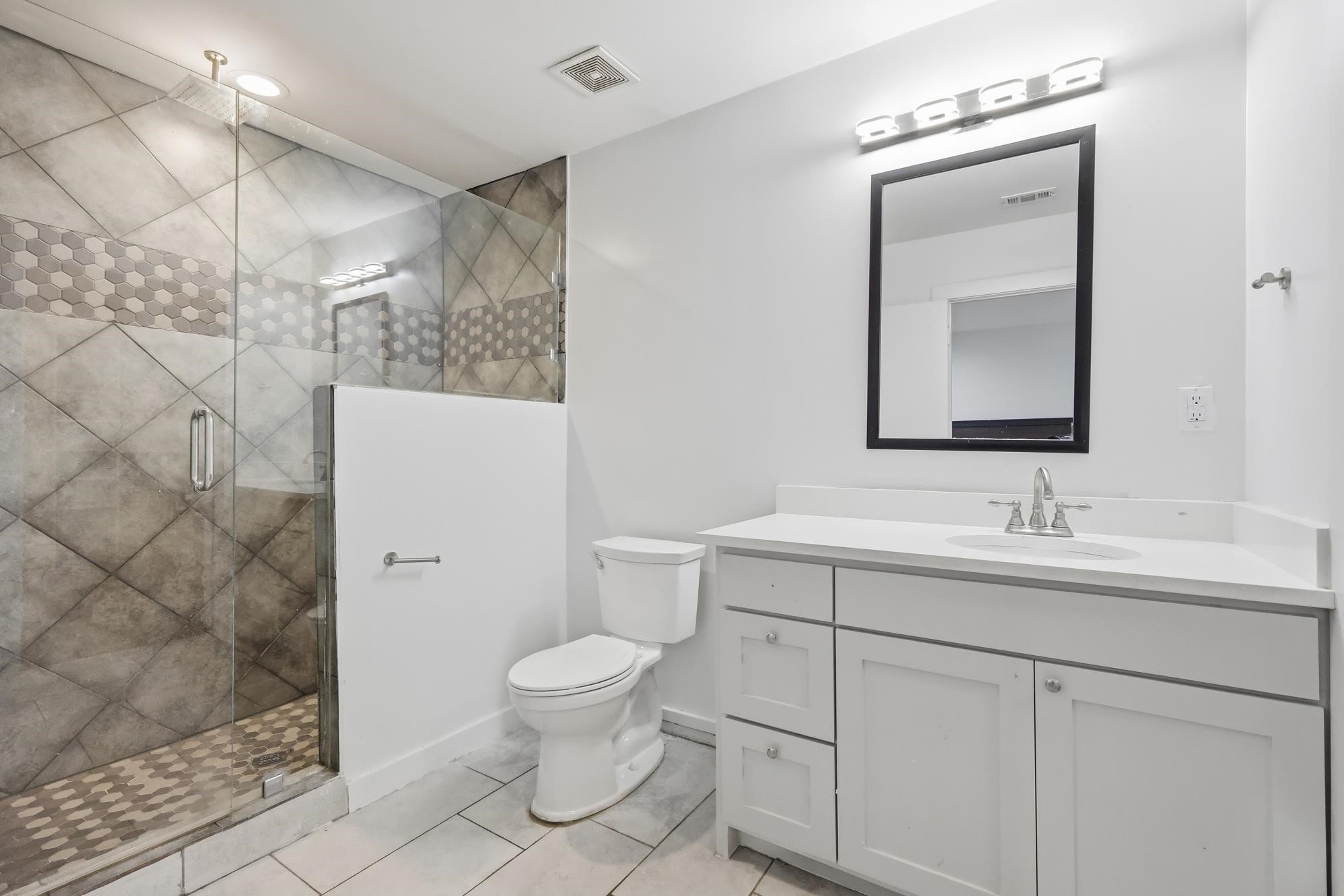 2010 Swansee Drive Dallas TX 75232