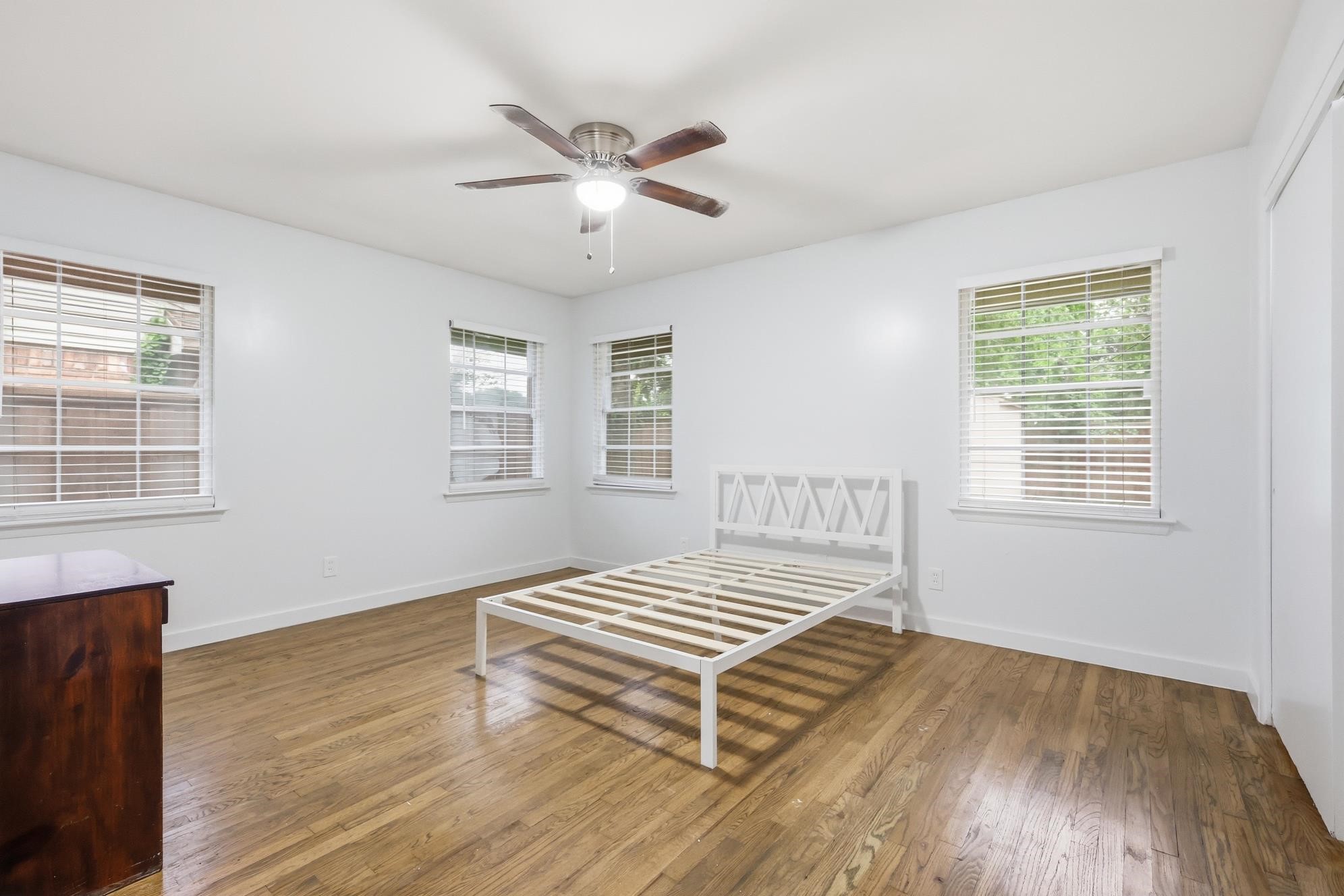 2010 Swansee Drive Dallas TX 75232