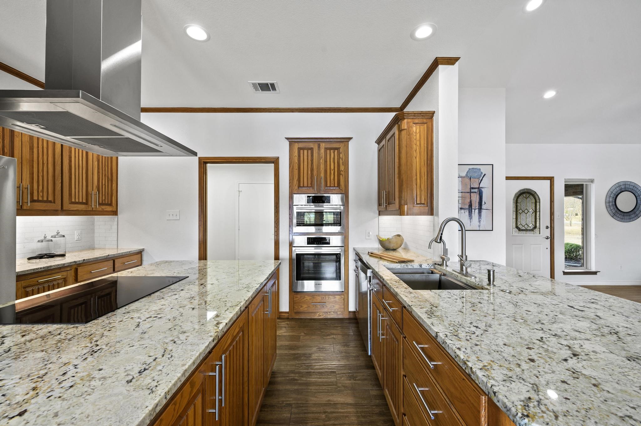 1070 Lakeview Court Copper Canyon TX 76226