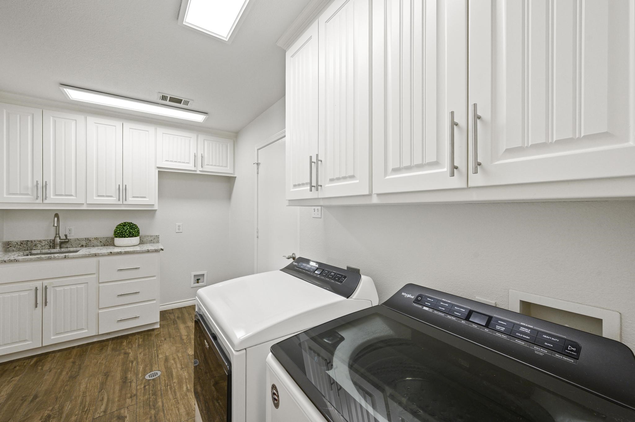 1070 Lakeview Court Copper Canyon TX 76226