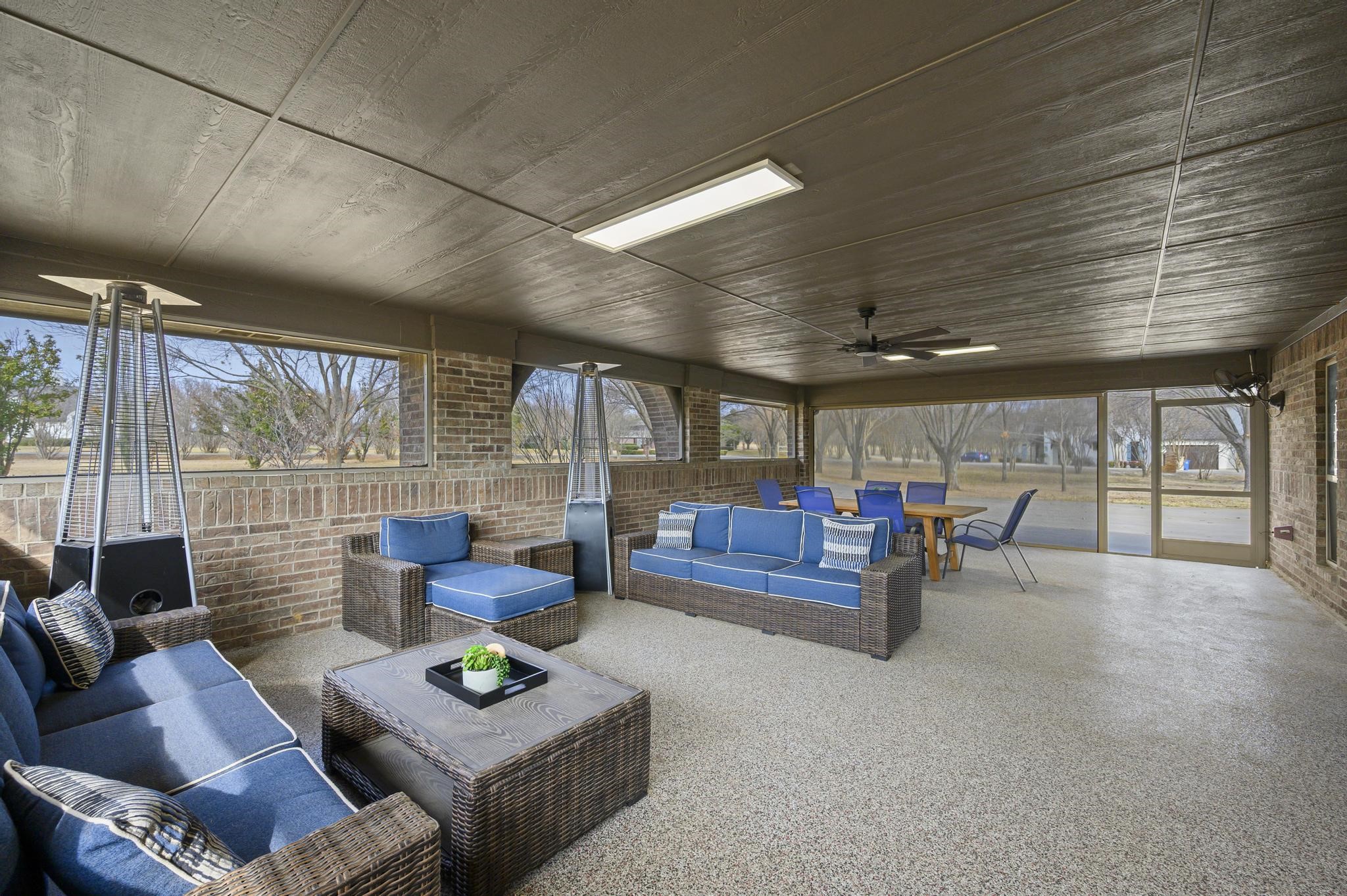 1070 Lakeview Court Copper Canyon TX 76226