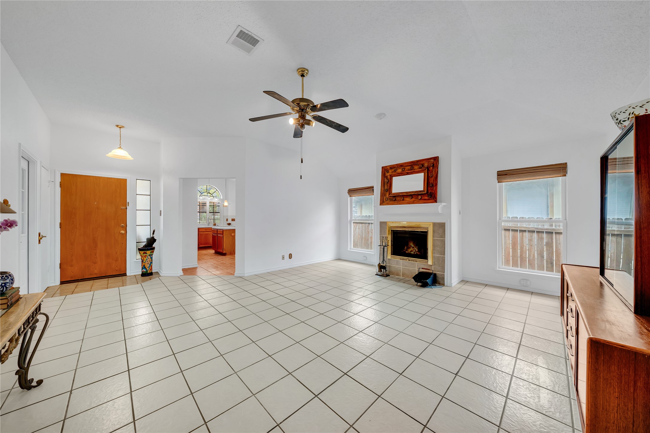 1133 Lago Vista Street San Marcos TX 78666
