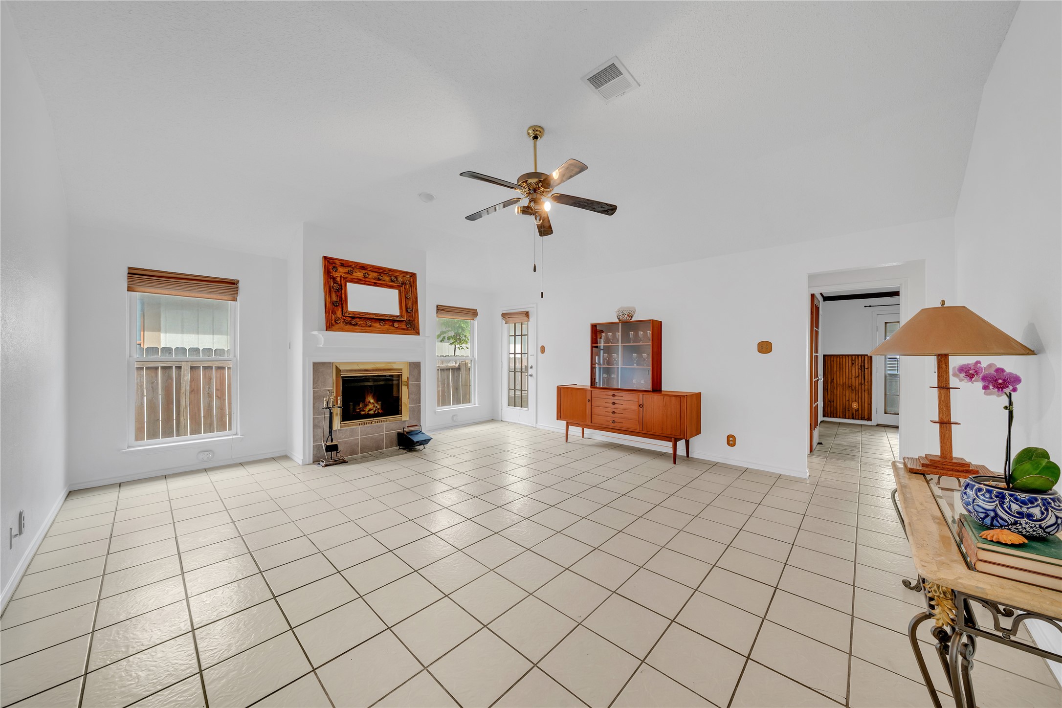 1133 Lago Vista Street San Marcos TX 78666