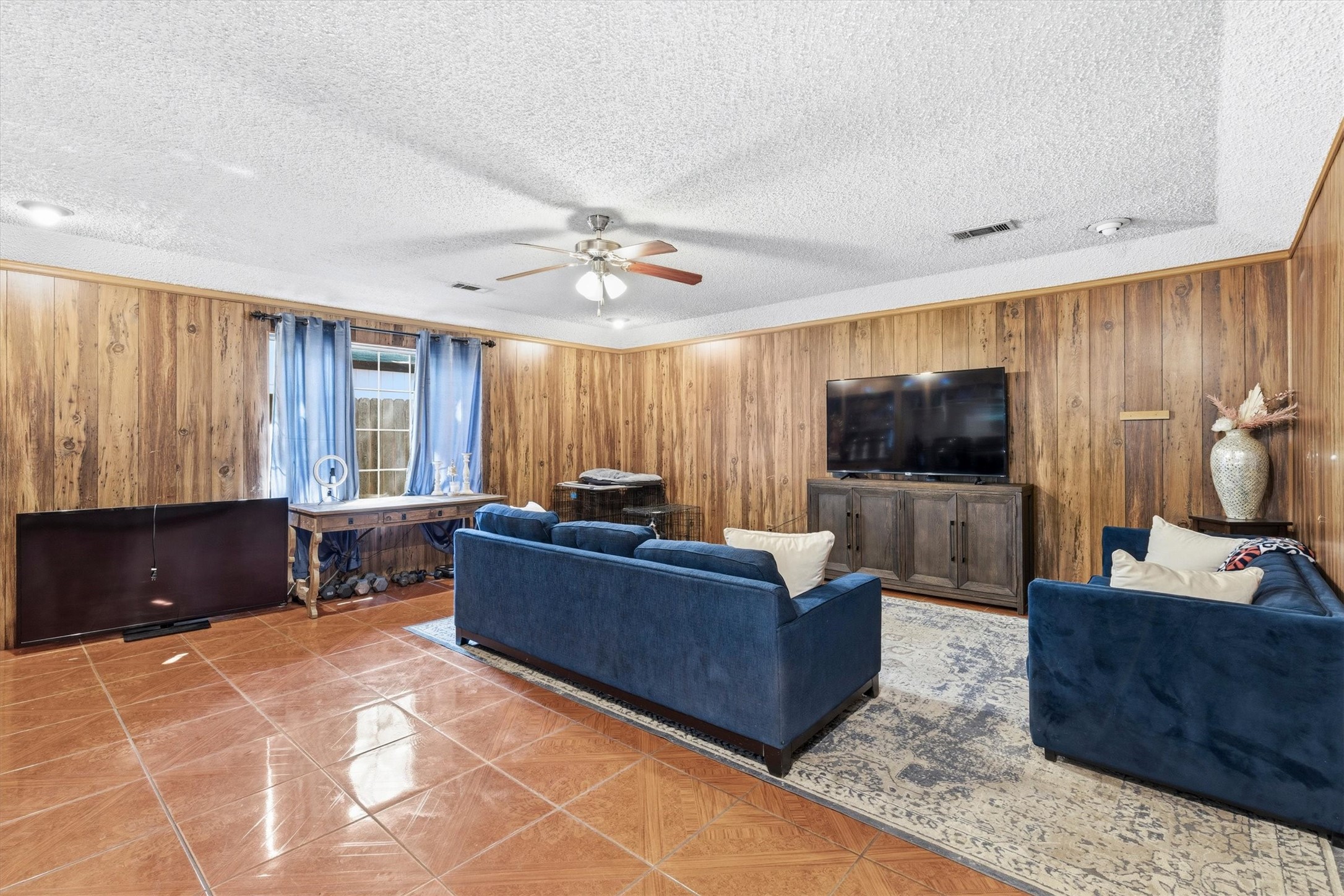 14605 Oakwood Lane Balch Springs TX 75180