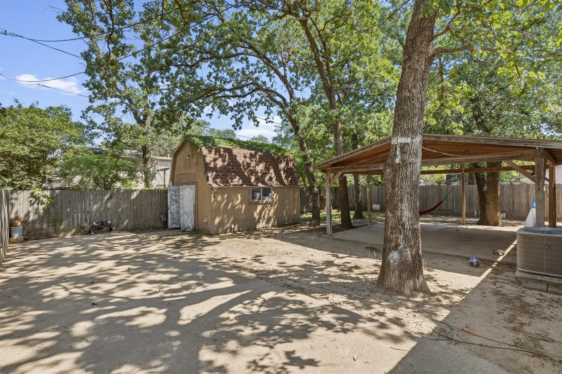 14605 Oakwood Lane Balch Springs TX 75180