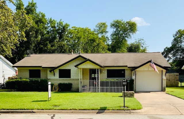 356 Belle Street Bedford TX 76022