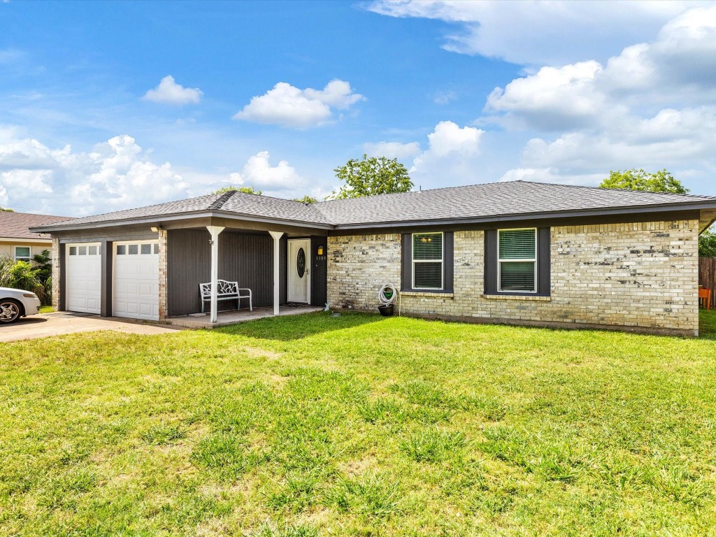 1109 Tobie Layne Street Benbrook TX 76126