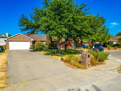 4514 Shanna Court Dallas TX 75227